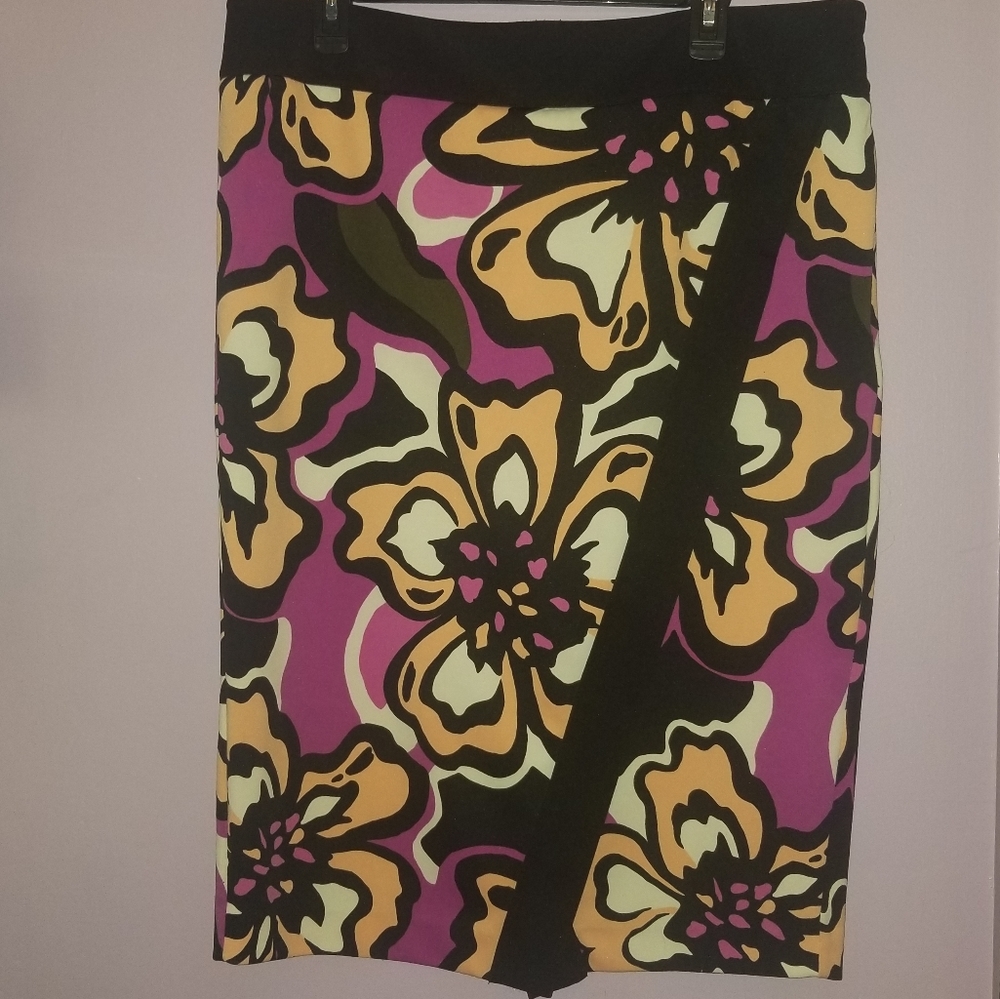 Flower Skirt - Picture 3 of 3